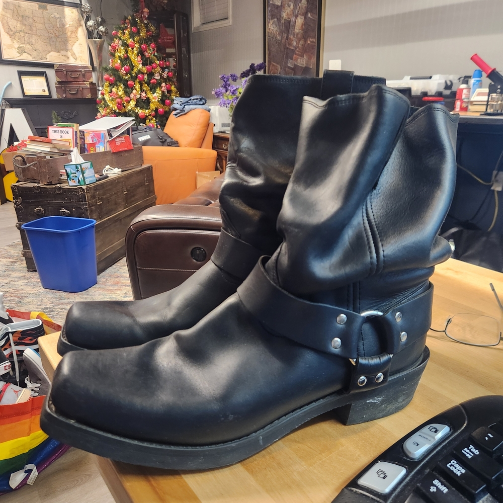 Dingo Black Leather Harness Boots